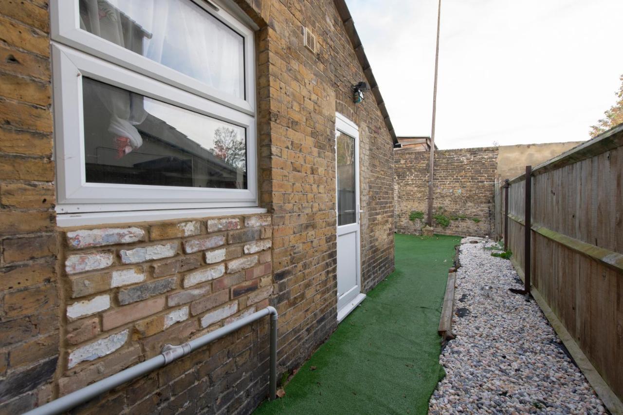 Fortified Home Rochester Luaran gambar